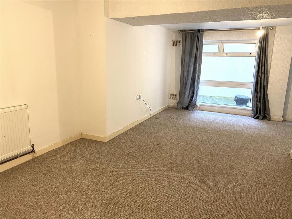 Property photo 3 of 7 Img_8393.Jpg