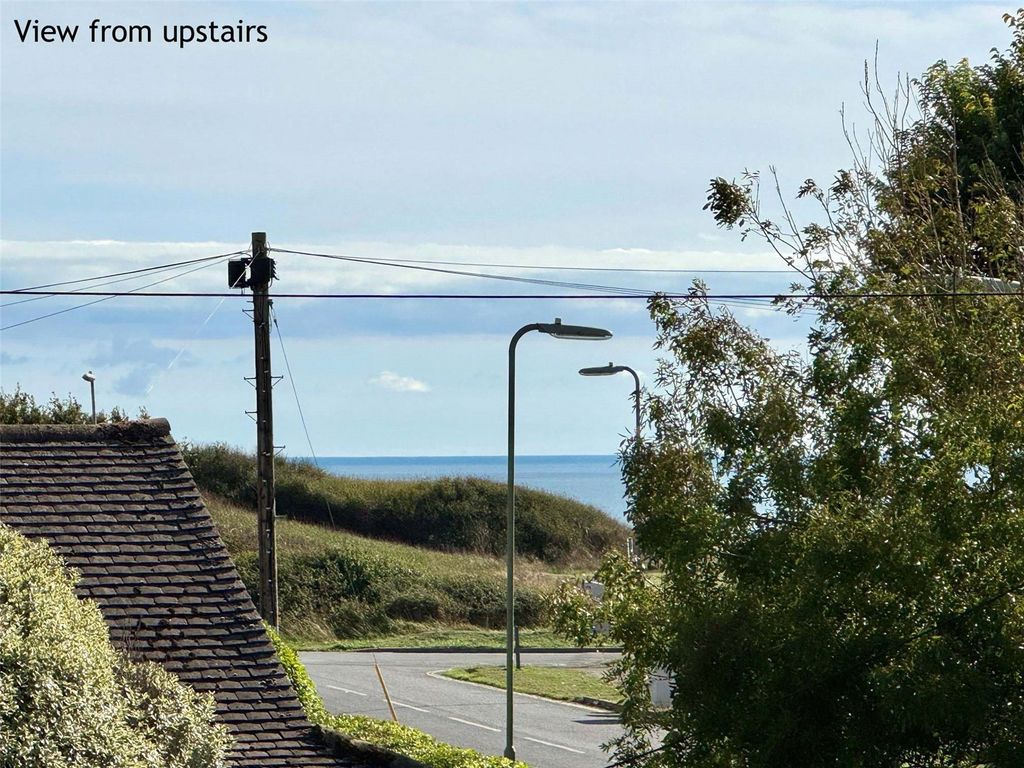 Property photo 2 of 15 Picture No. 06