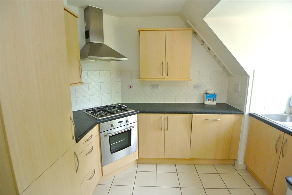 Property photo 1 of 6 Kitchen.Jpg