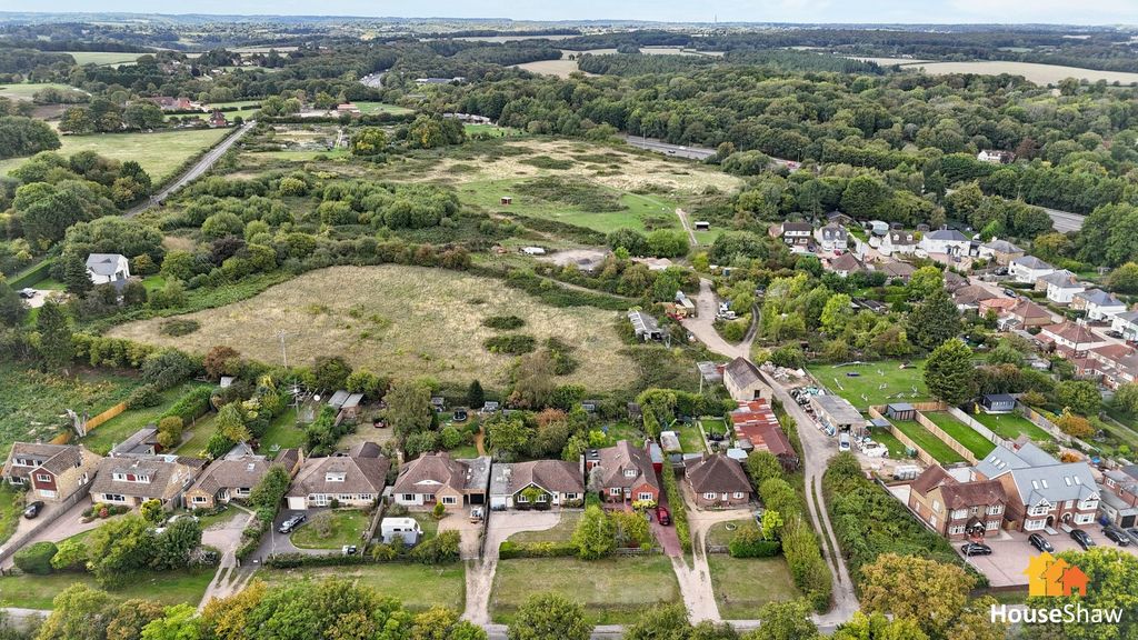 Property photo 2 of 20