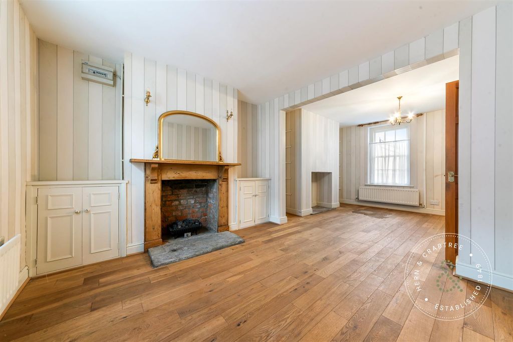 Property photo 2 of 25 Chapel-Street-12.Jpg