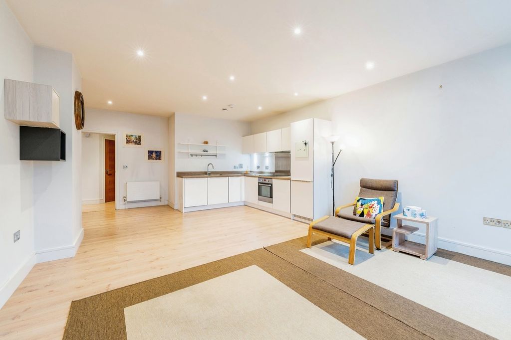 Property photo 2 of 11 Picture No. 06