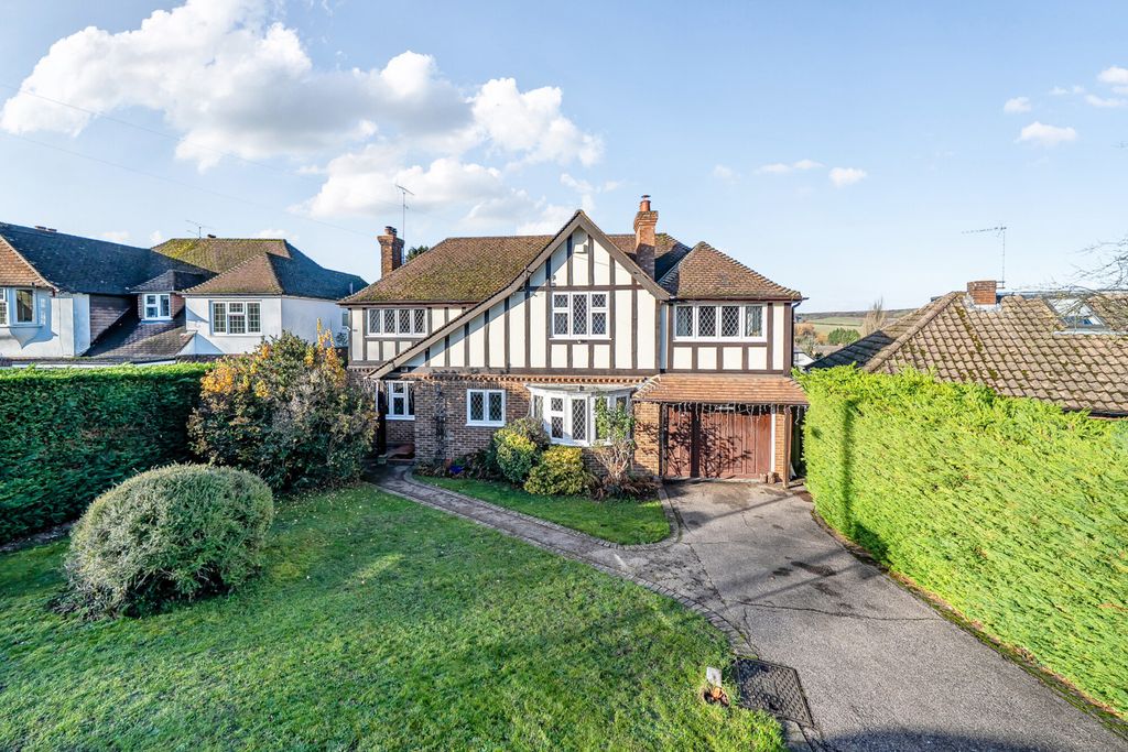 Property photo 1 of 25 External