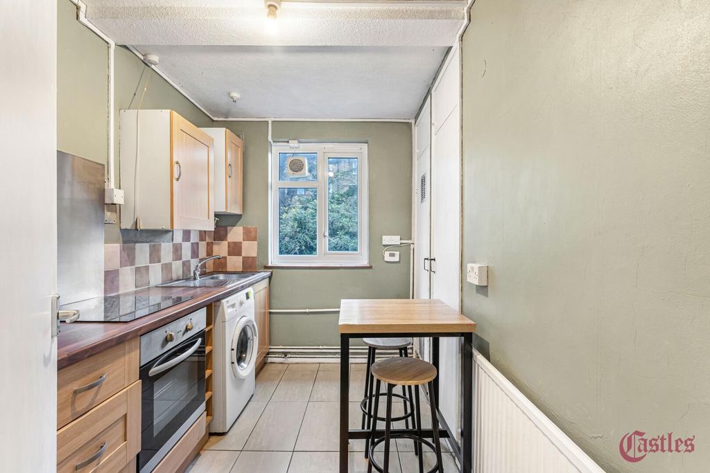 Property photo 2 of 17 Kitchen