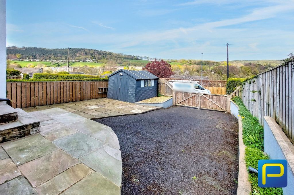 Property photo 2 of 29