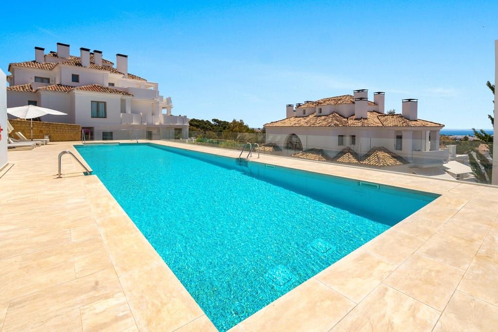 Property photo 2 of 25 Marbella Residence Esmara411 2