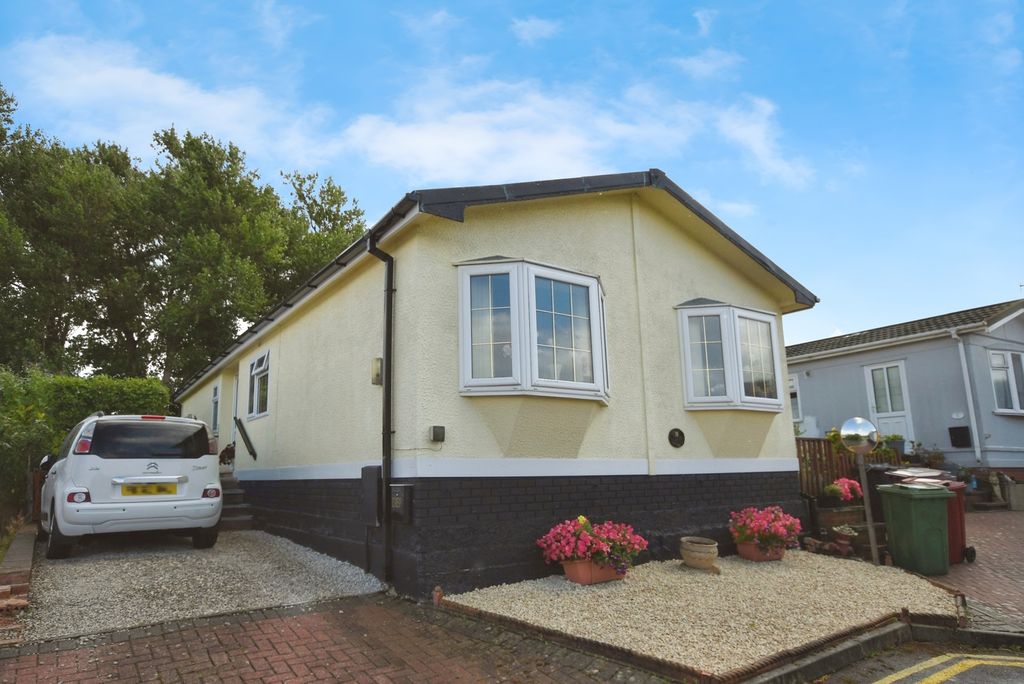 Property photo 1 of 17 Photo