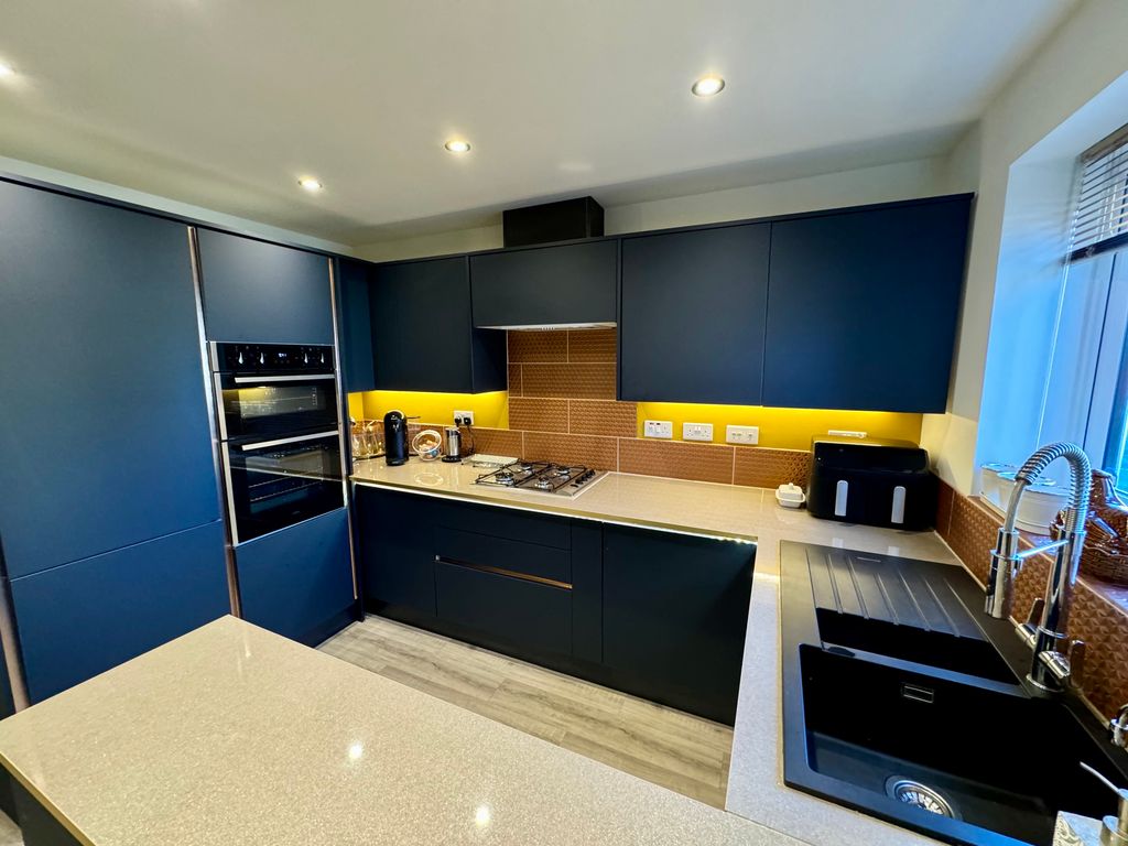 Property photo 2 of 24 Img_2547