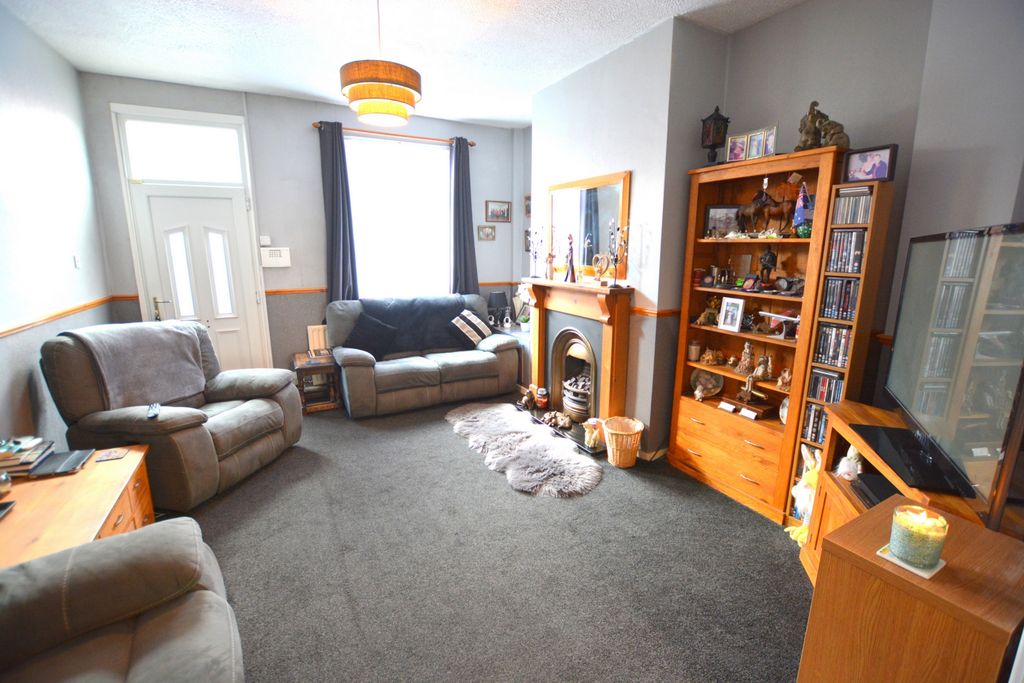Property photo 2 of 11 Photo 2