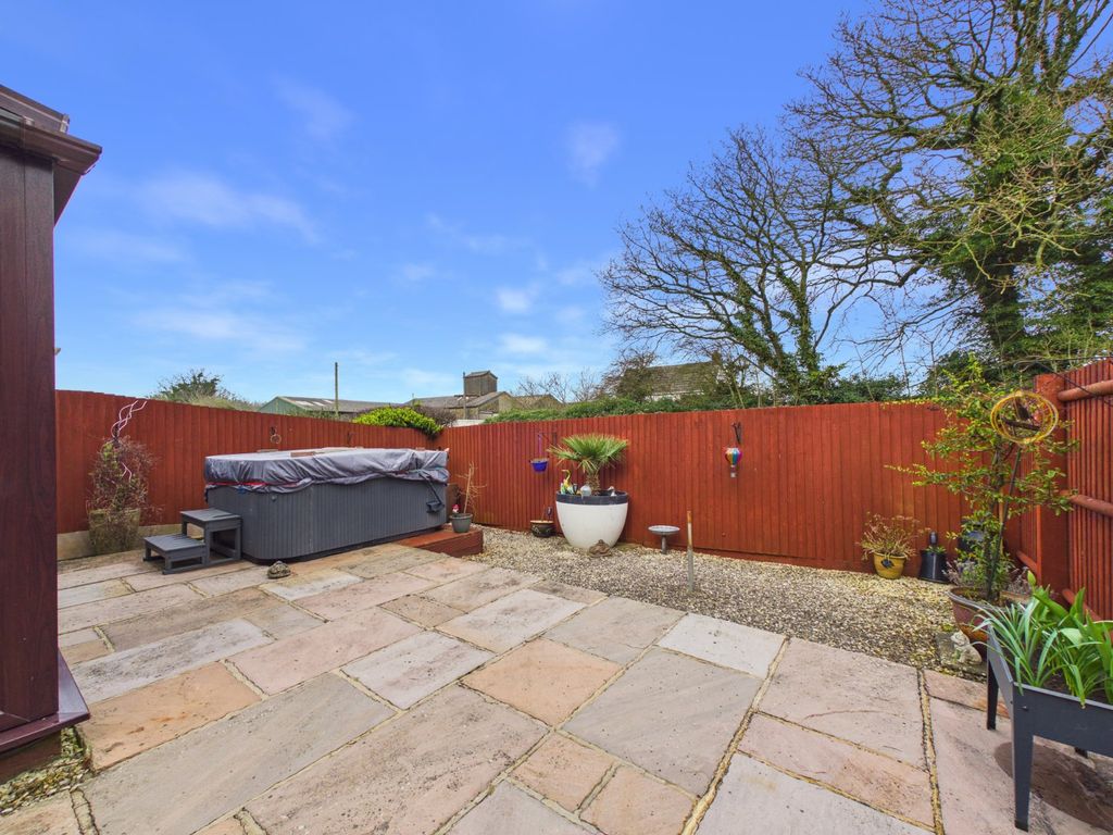 Property photo 2 of 21 Private Garden