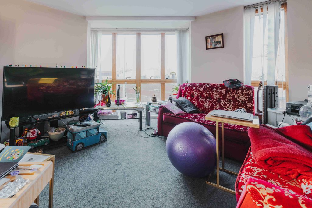 Property photo 2 of 15