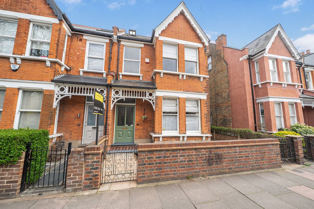 Property photo 1 of 20 External