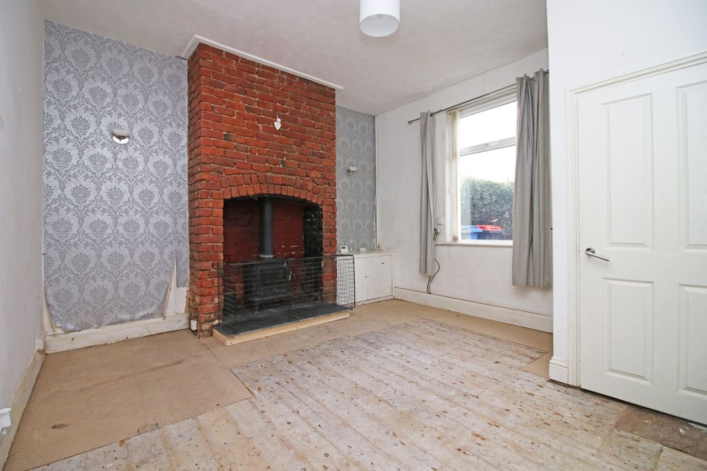 Property photo 3 of 15