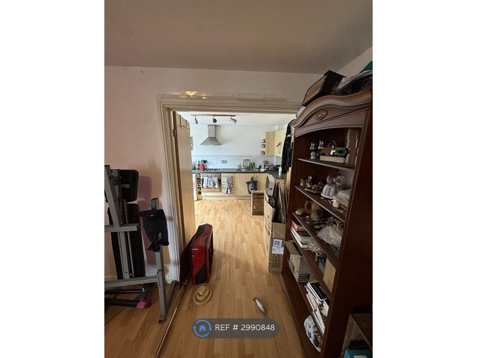 Property photo 3 of 8