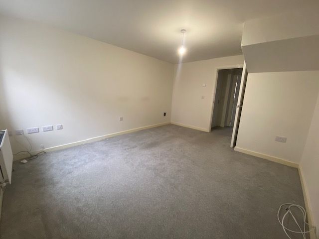 Property photo 3 of 12 Image
