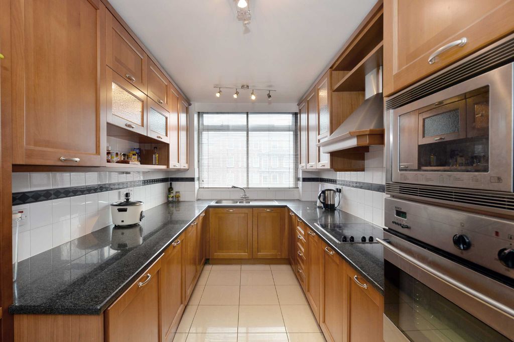 Property photo 2 of 9 Photo