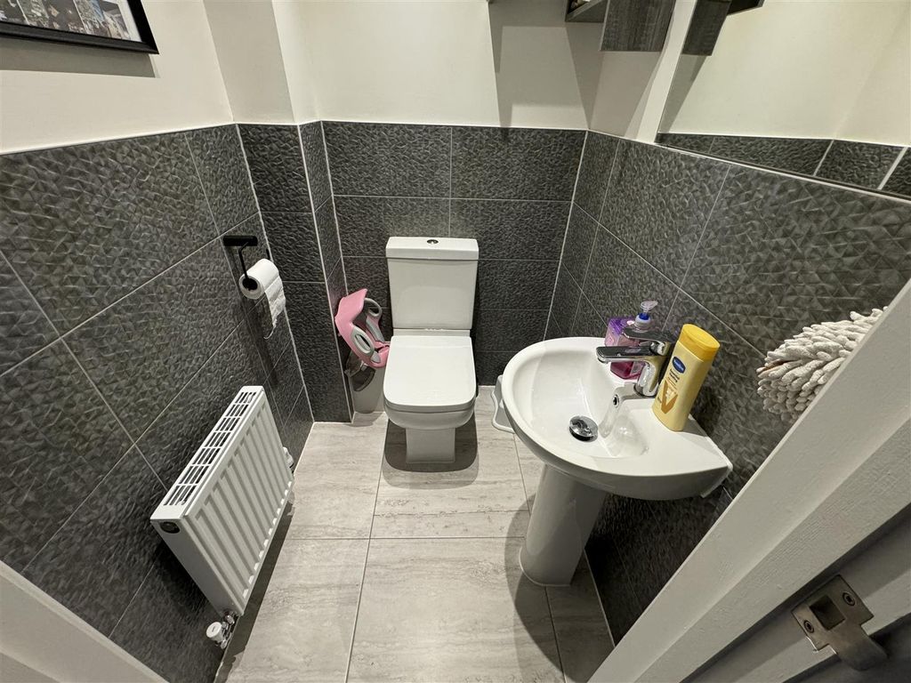 Property photo 3 of 9 Img_2540.Jpg