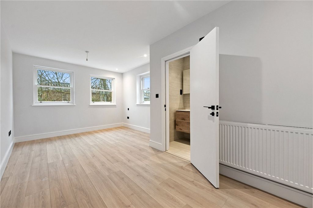 Property photo 3 of 7 Picture No. 03