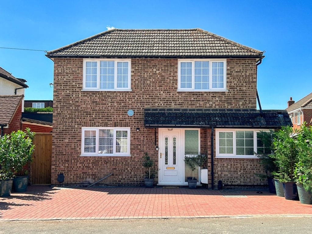 Property photo 1 of 36