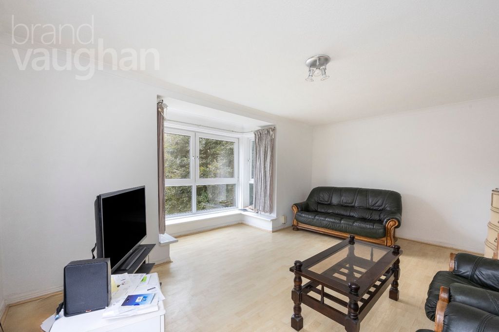 Property photo 3 of 18 Picture No. 12