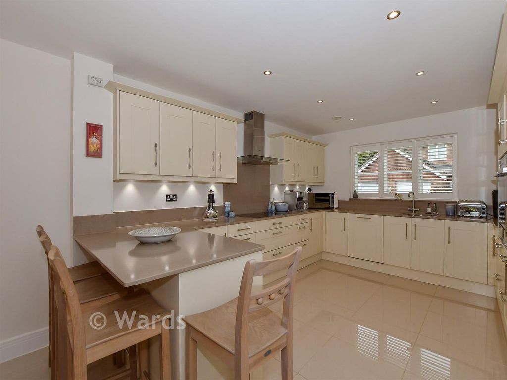 Property photo 2 of 17 Kitchen
