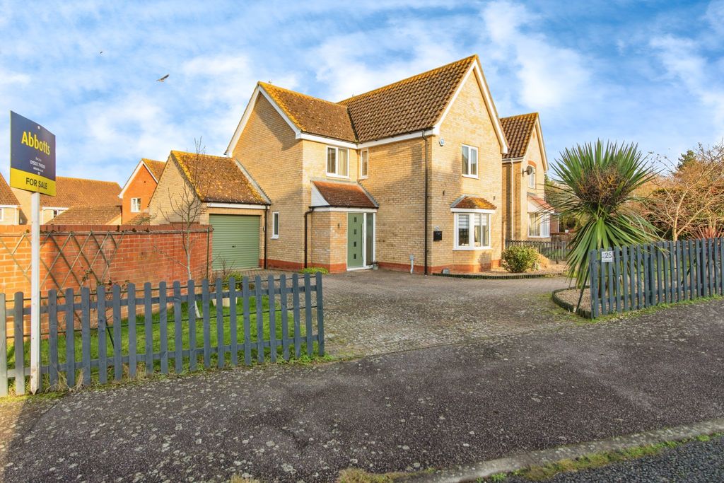 Property photo 1 of 17 Front