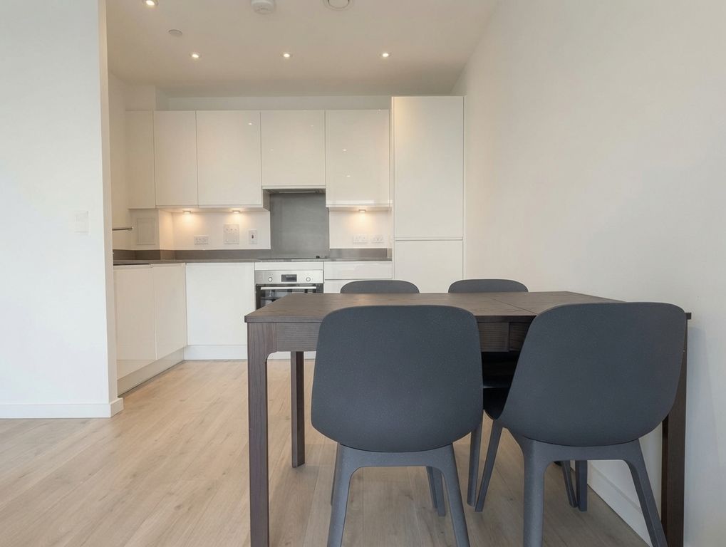 Property photo 3 of 9 Dining Area
