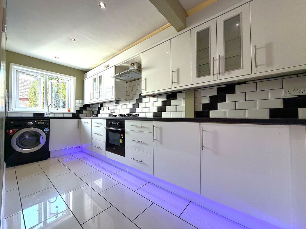 Property photo 2 of 3 Picture No. 02