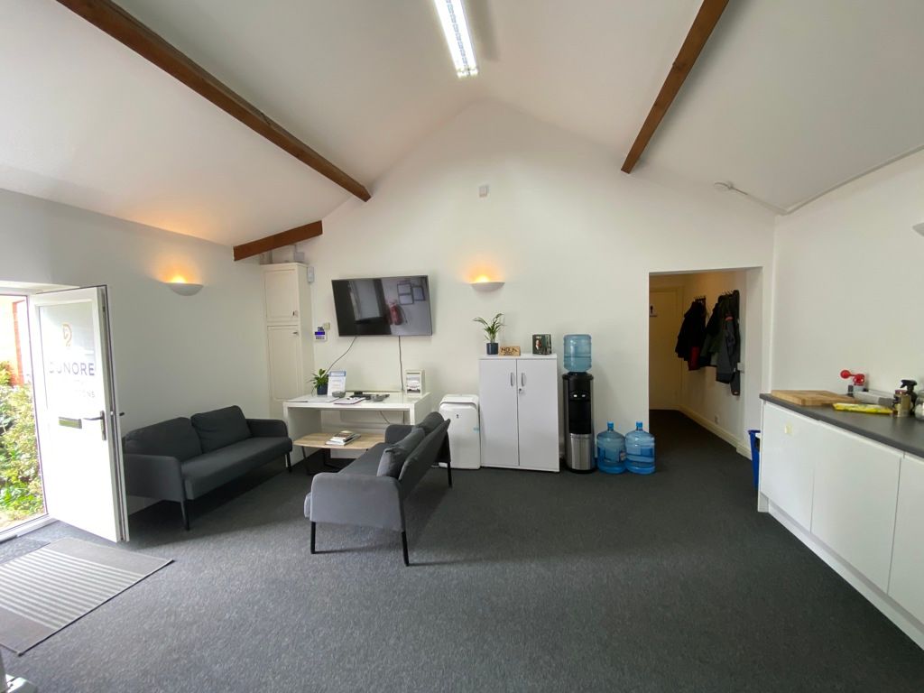 Property photo 2 of 10 Photo 12