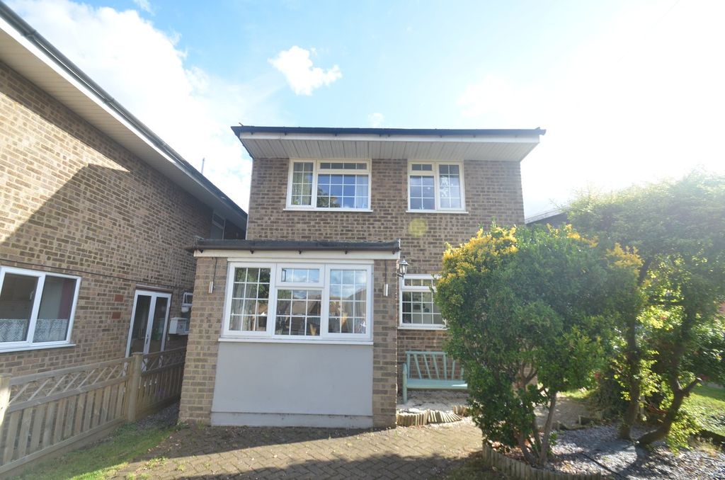 Property photo 1 of 18