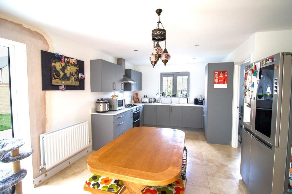 Property photo 3 of 15 Kitchen Dining Area