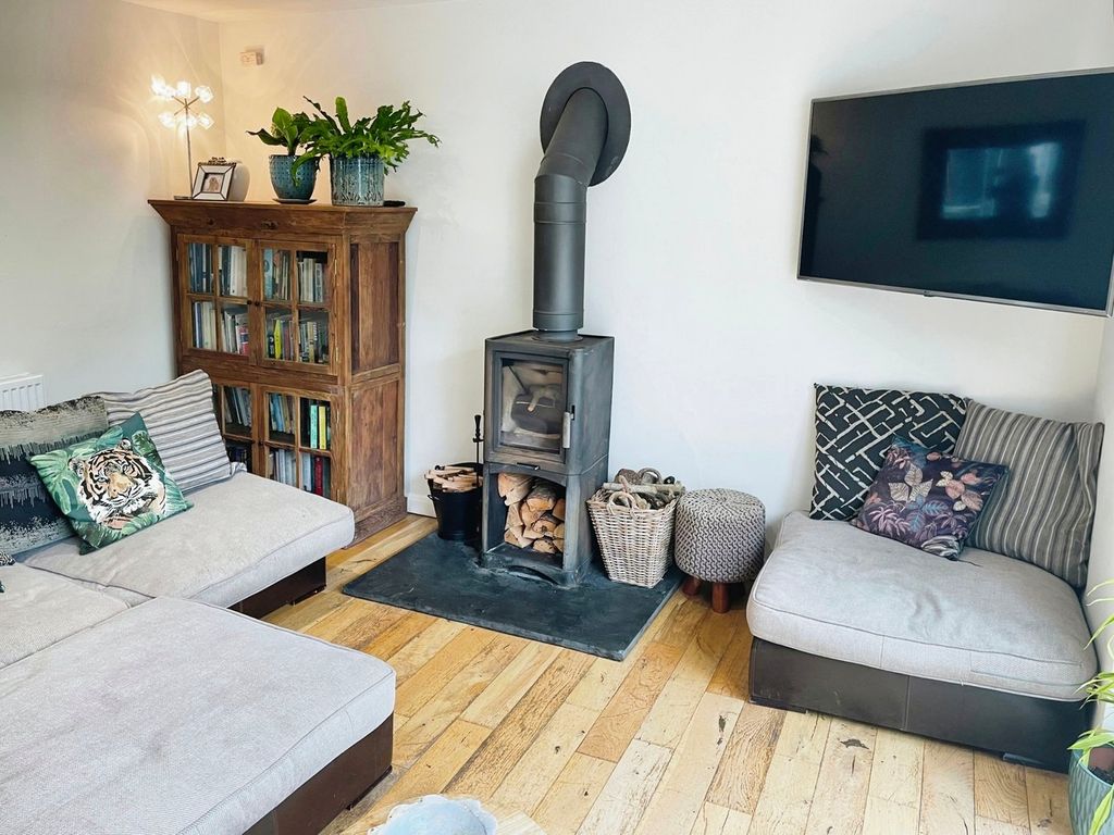 Property photo 3 of 26