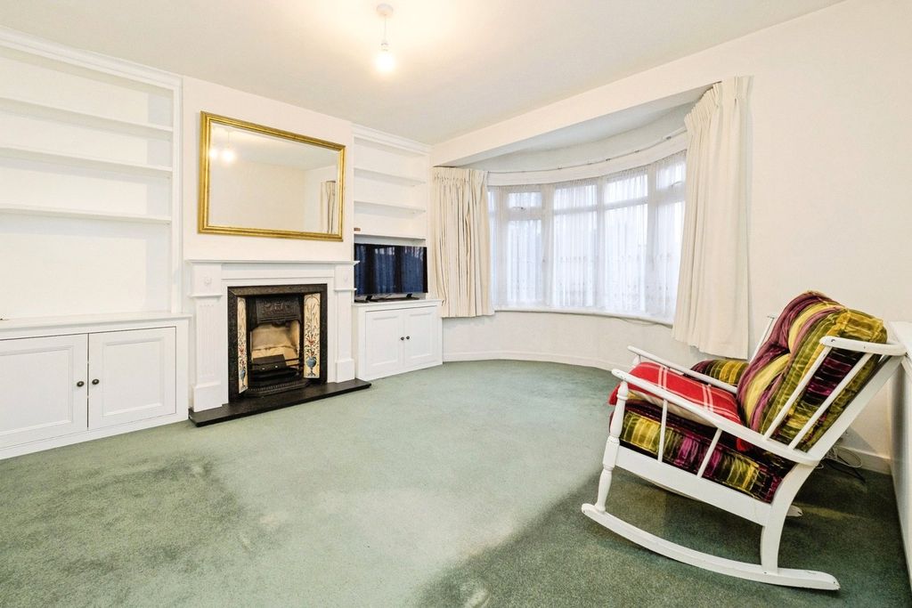 Property photo 3 of 23 Pbox-Img.Jpg