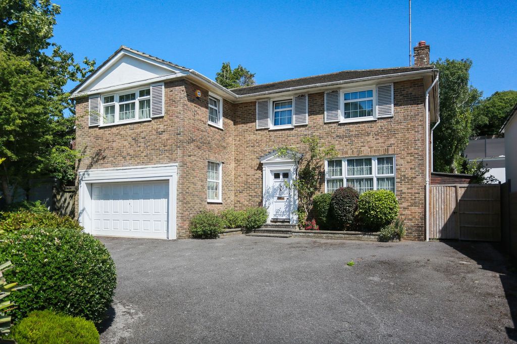 Property photo 1 of 18