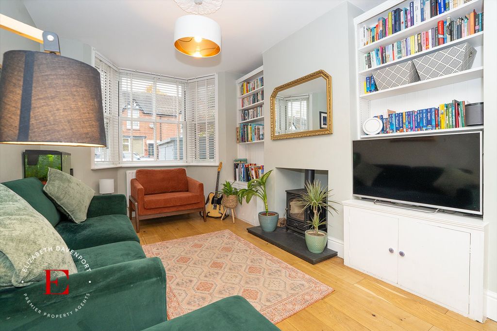 Property photo 2 of 20