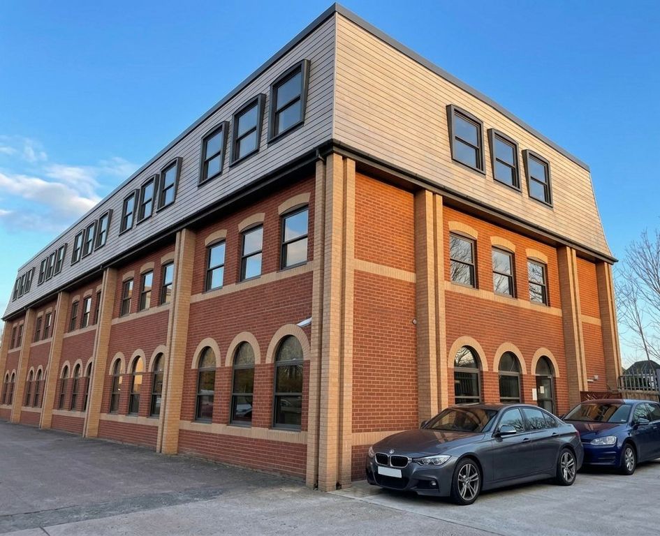 Property photo 1 of 11