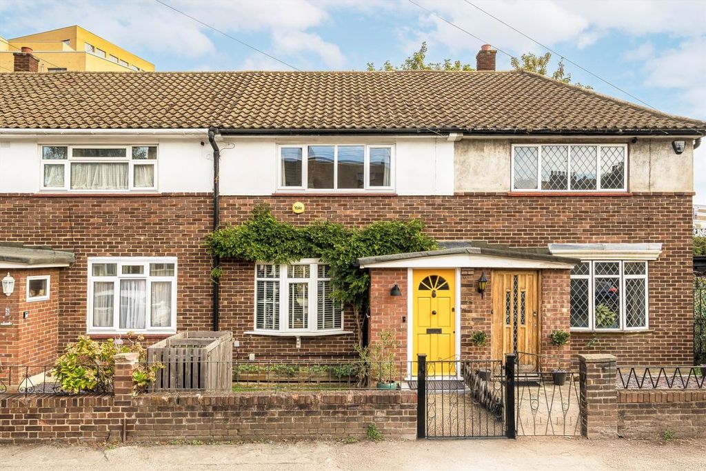 Property photo 1 of 7
