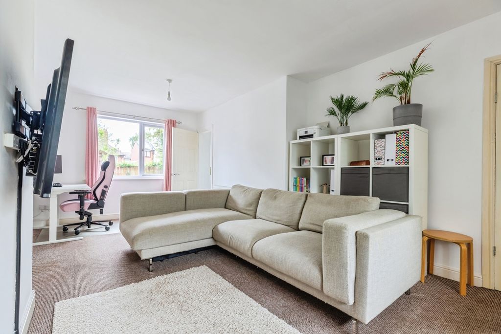 Property photo 2 of 13 Pbox-Img.Jpg