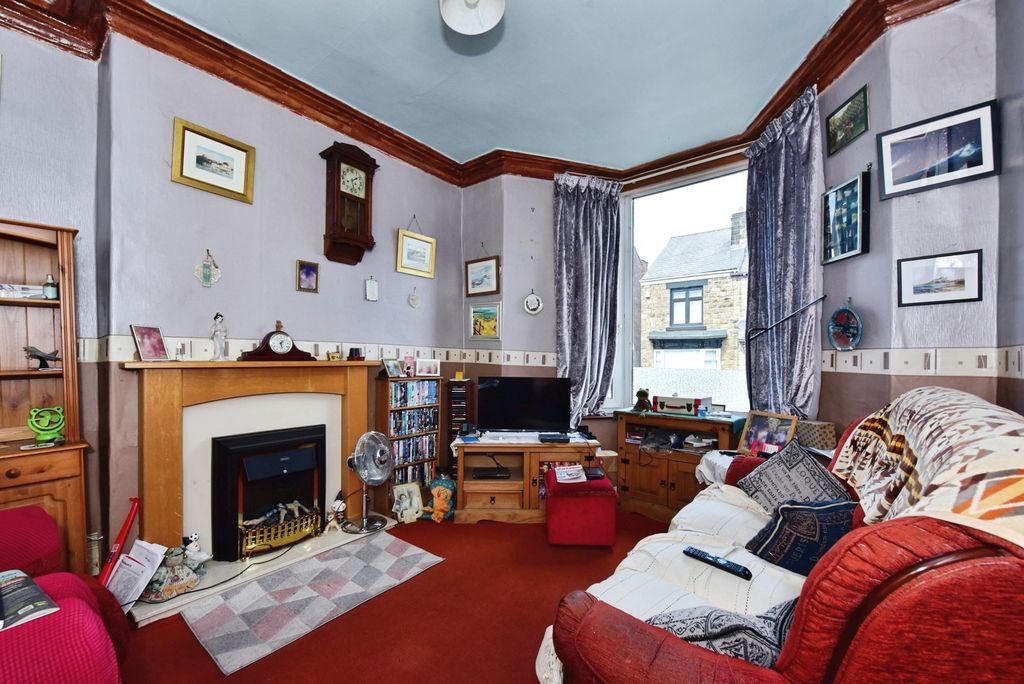 Property photo 2 of 13 Pbox-Img.Jpg
