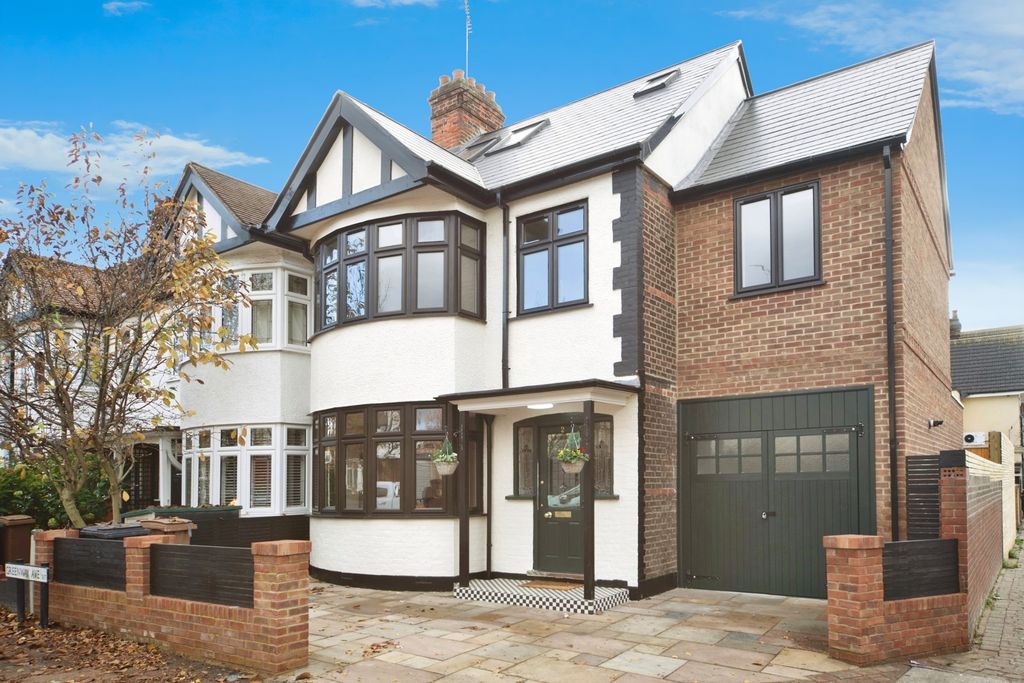 Property photo 1 of 17 Photo