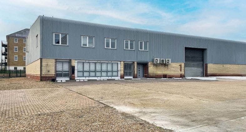 Property photo 1 of 5 Erith  Church Trading Estate Unit 1 Main.Jpg