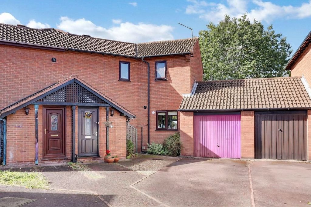 Property photo 1 of 18