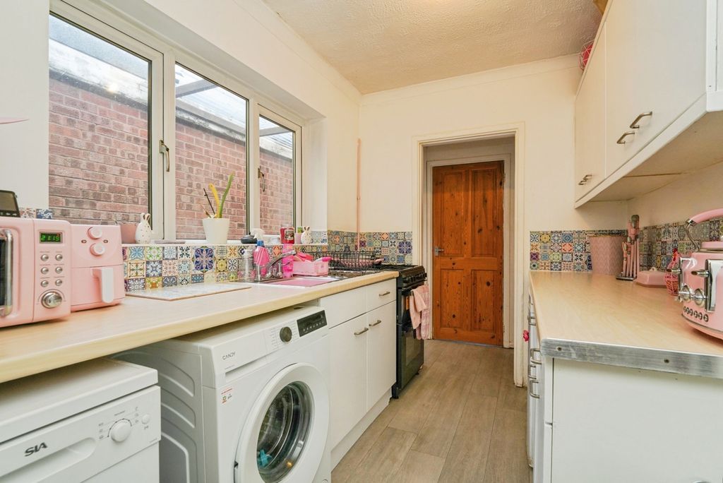 Property photo 2 of 10 Pbox-Img.Jpg