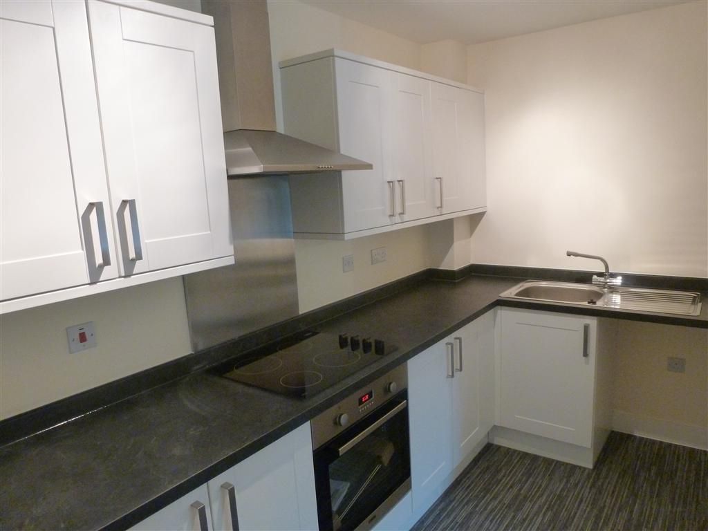 Property photo 2 of 6 Kitchen