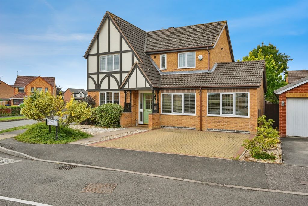 Property photo 1 of 17