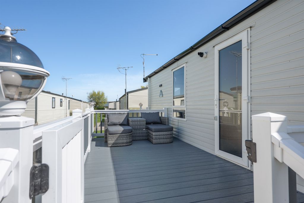 Property photo 3 of 18 Decking Area