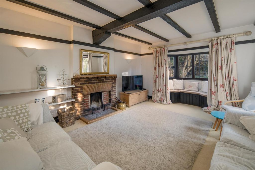 Property photo 3 of 19 1986-011-Websize.Jpeg