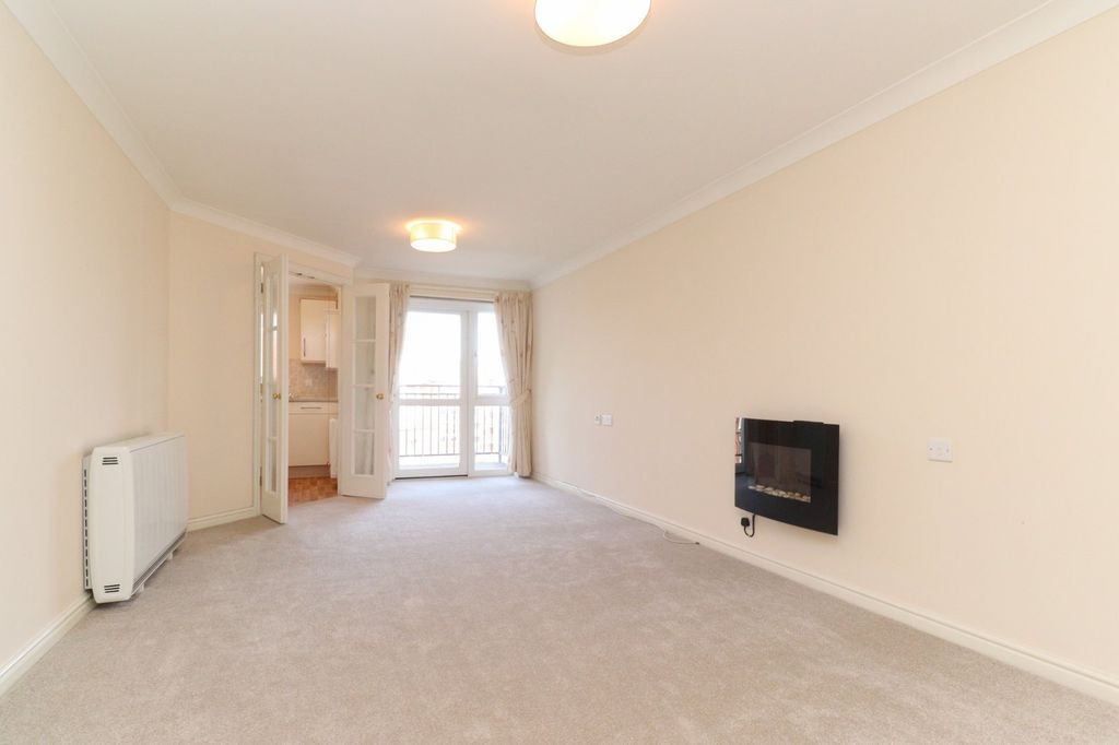 Property photo 3 of 9 Picture 3