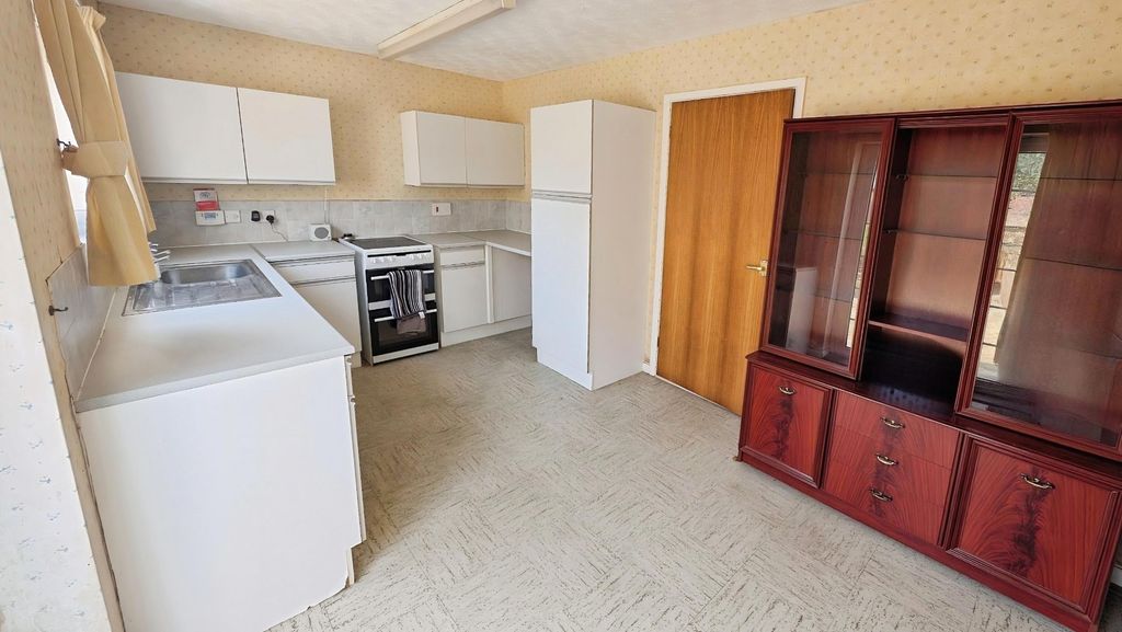 Property photo 2 of 15 Pbox-Img.Jpg