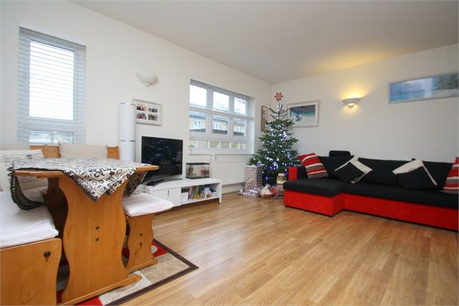 Property photo 3 of 5